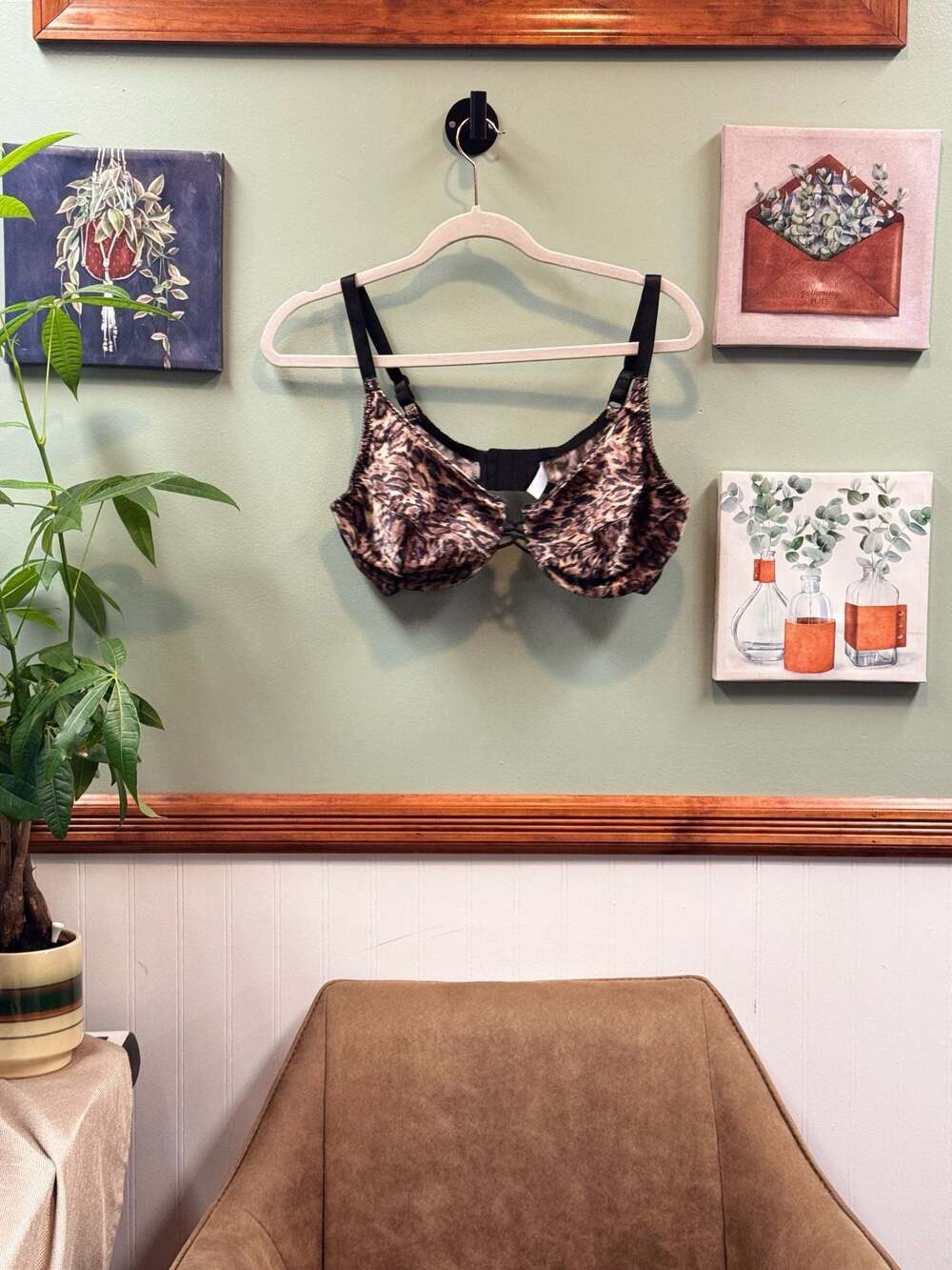 Elomi Fierce Underwire Plunge Bra in Ocelot Print